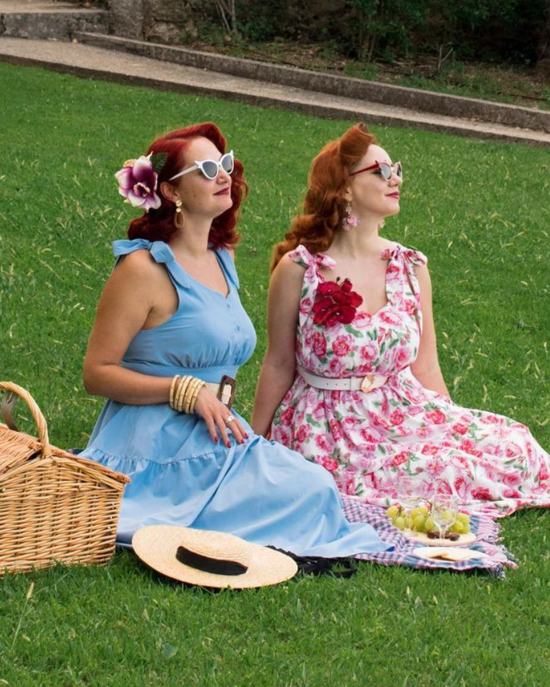 belle poque Fans Look of Floral Printed Tiered Midi Dress Sleeveless V-Neck Defined Waist A-Line Dress