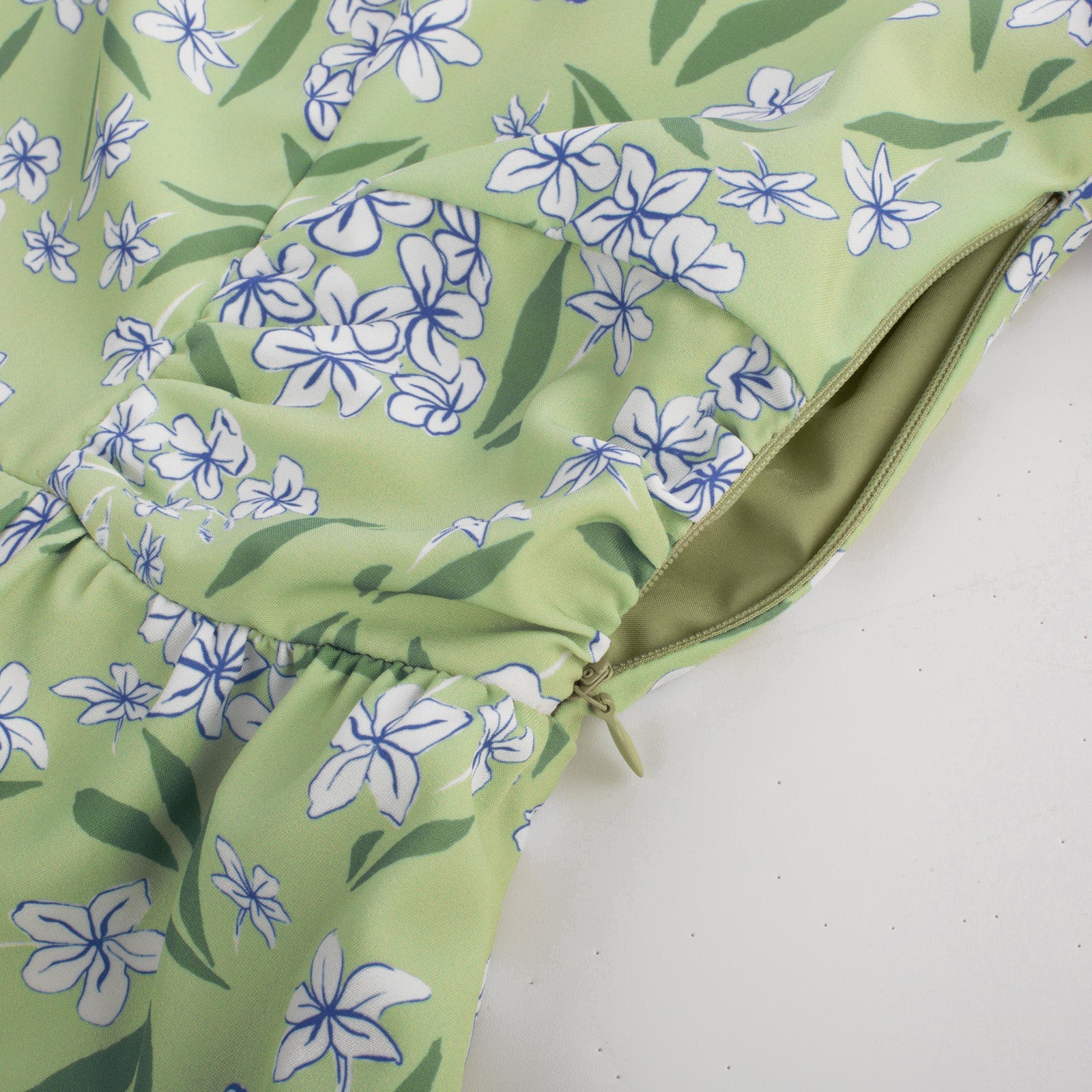 belle poque Vintage Daisy Flower Print Cottagecore Cocktail Dresses Square Neck Puff Sleeve Dress with Pockets