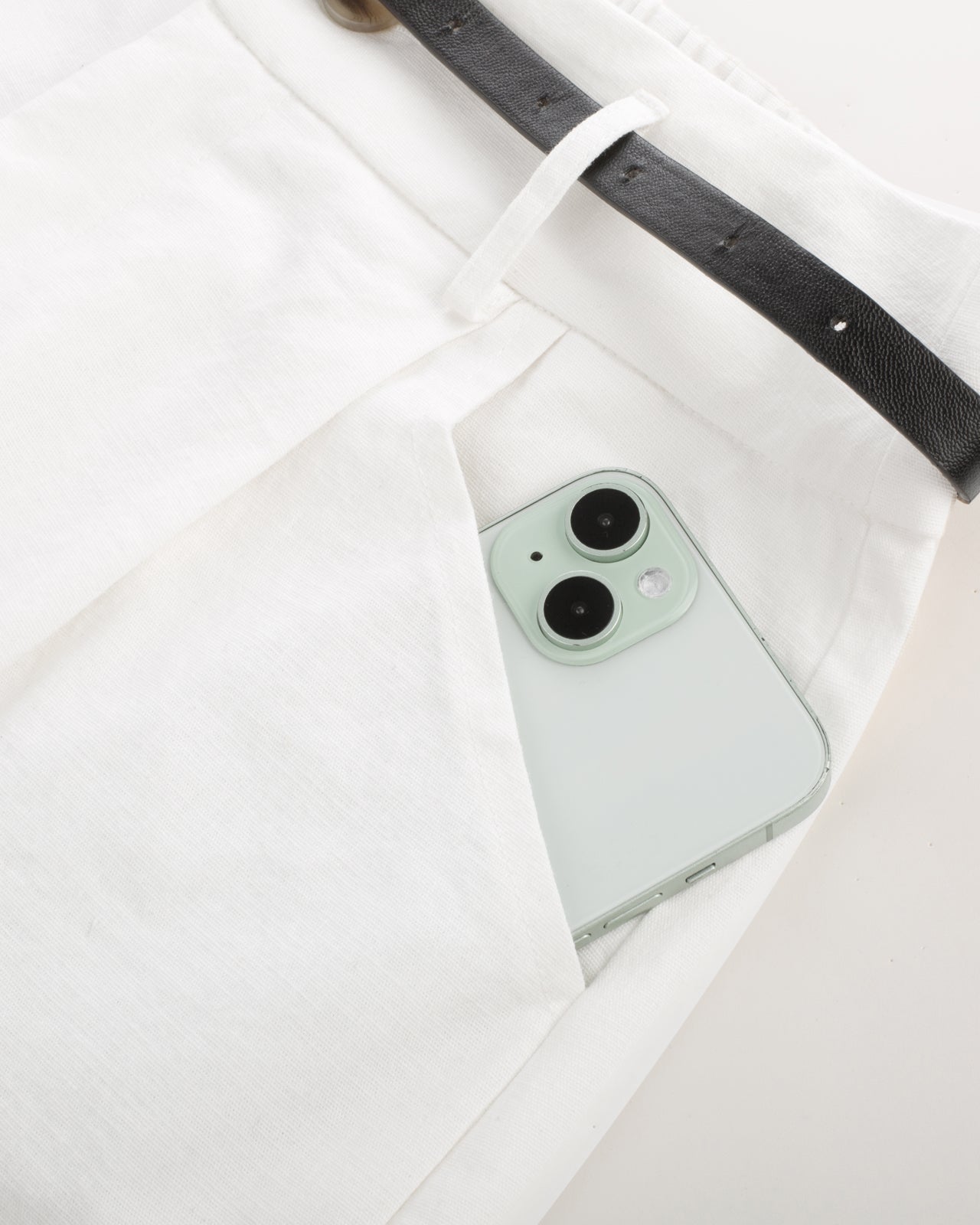 belle poque Elastic Waist Fold-up Leg Opening Cotton Shorts with Belt