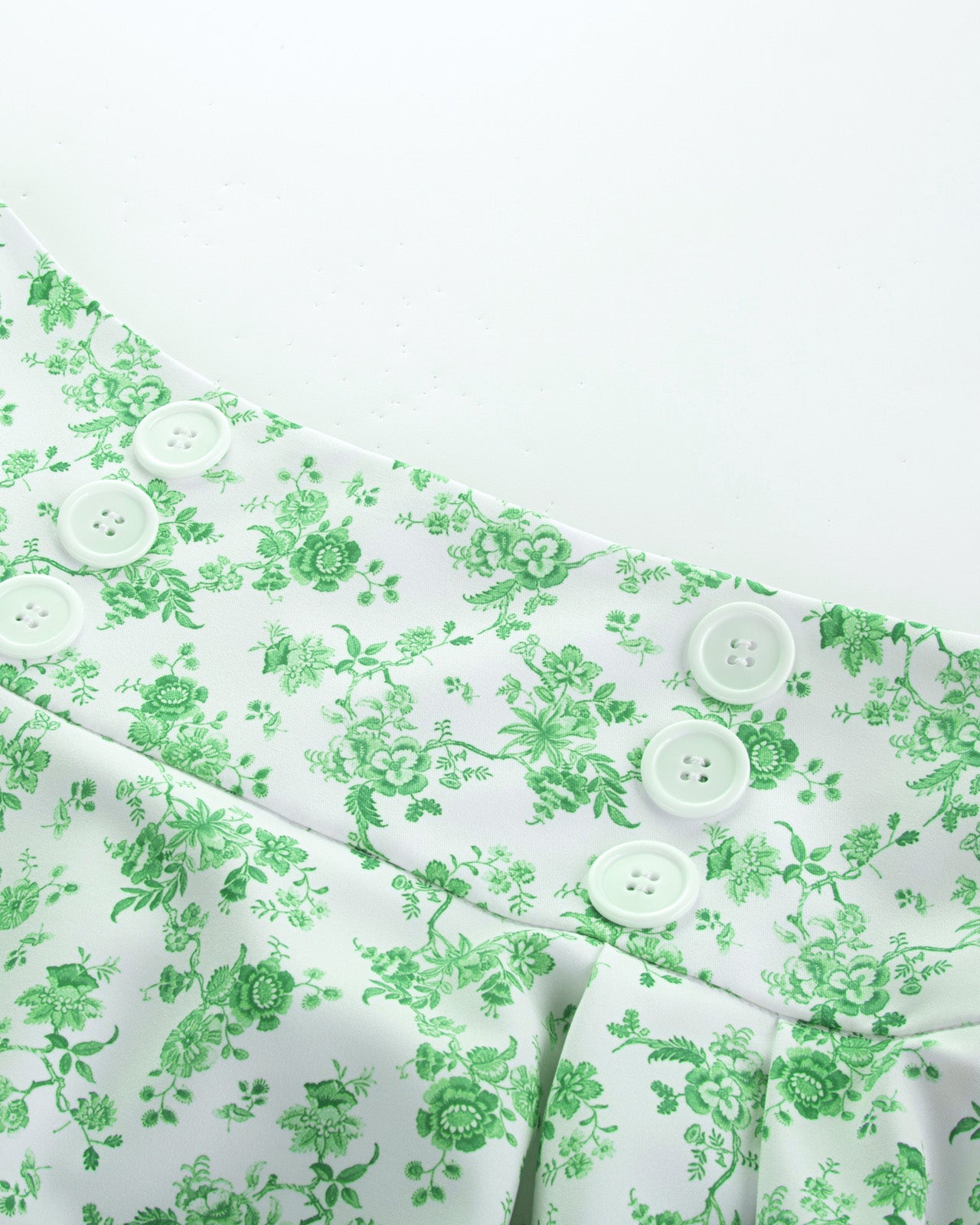 belle poque Pleated Buttons Decorated Elastic Waist High Waist Swing A-Line Skirt with Pockets