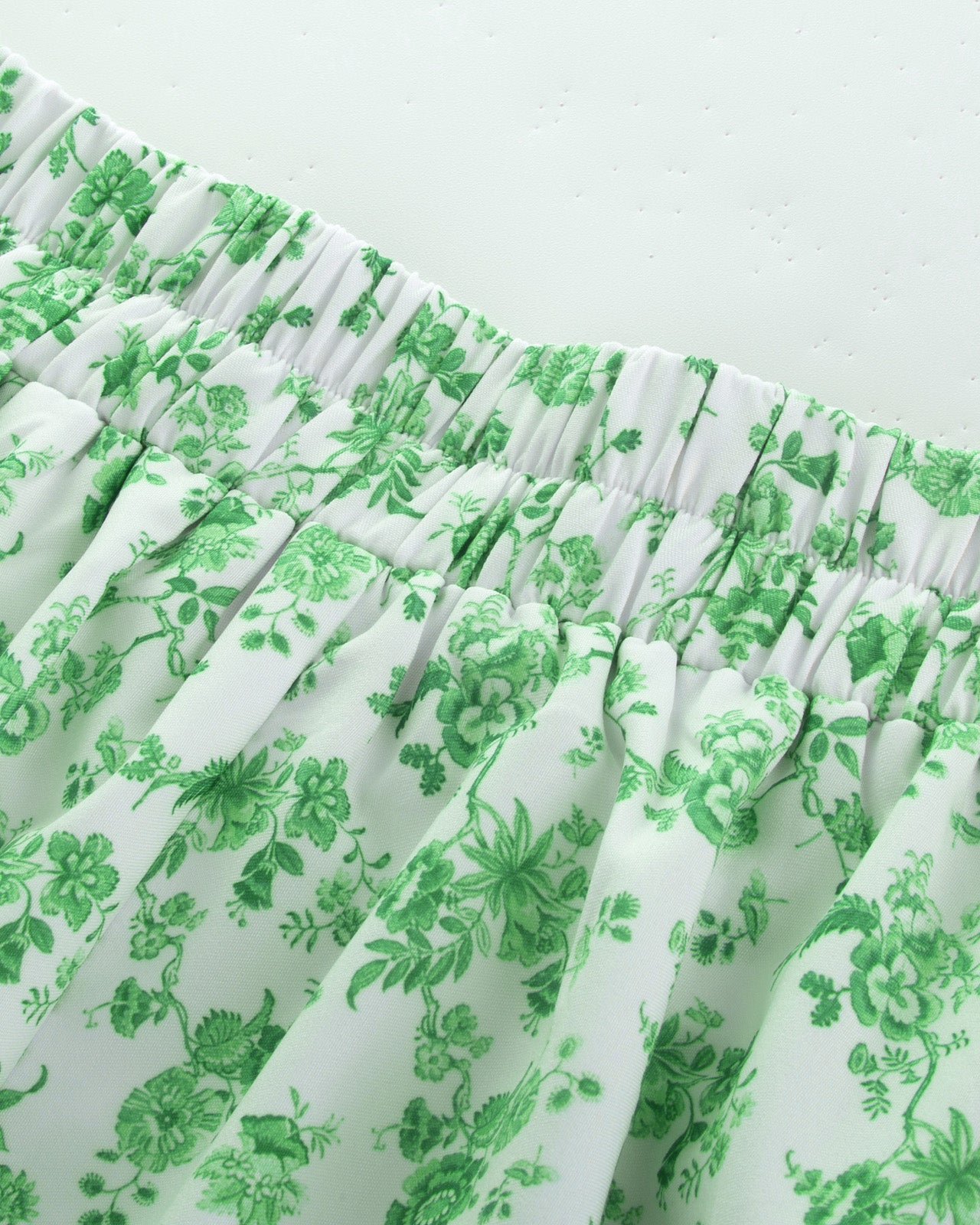 belle poque Pleated Buttons Decorated Elastic Waist High Waist Swing A-Line Skirt with Pockets