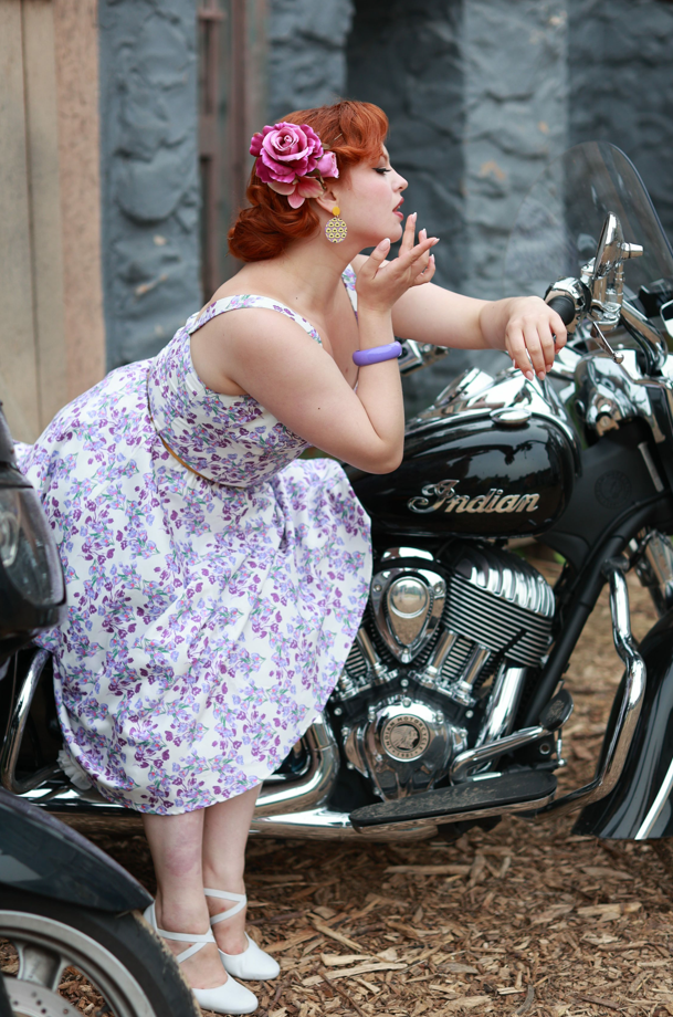 belle poque Fruit Printed Sweetheart Neck Flared 1950s Sleeveless A-Line Dress with Belt