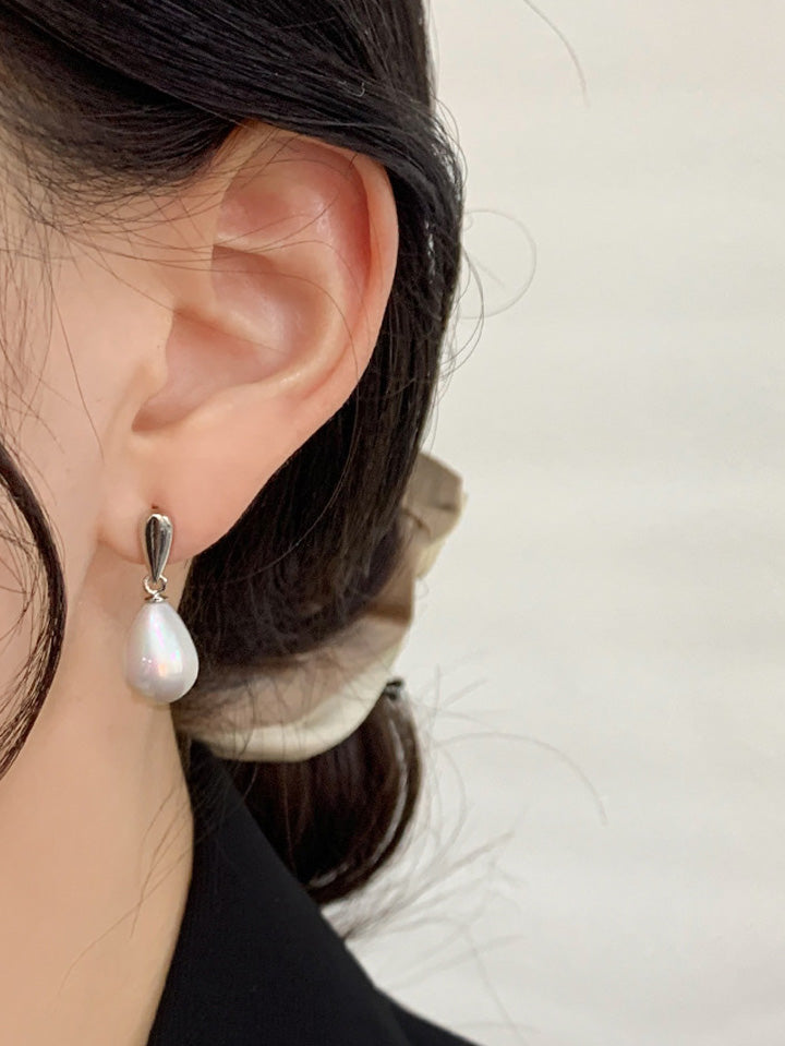 belle poque 1980s Elegant Teardrop Pearl Earrings for Weddings Party